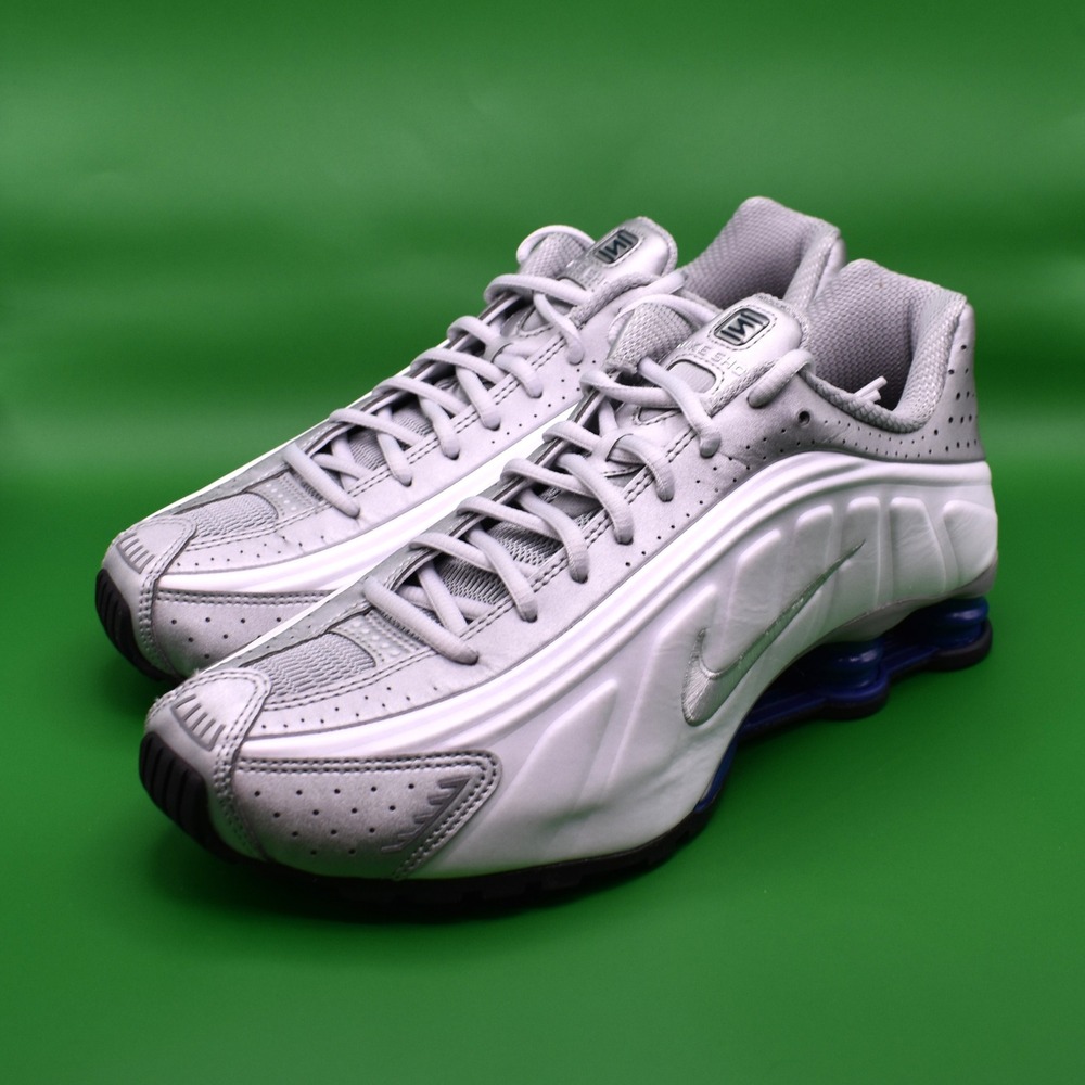 Nike Shox R4 Sneakers Mens 9.5 Metallic Silver White Deep Royal Blue  HQ1988-102